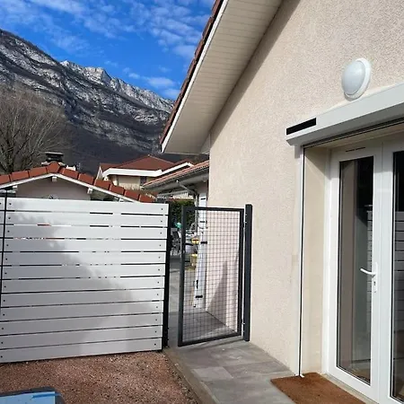 Grenoble Sud Privatisee Au Pied Des Montagnes Apartment